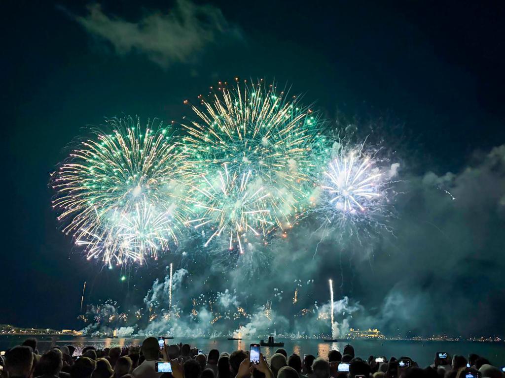 Holiday Season in Cannes: Christmas Magic, Fireworks, and a Dream Stay in the Heart of Le Suquet