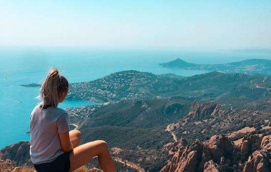 Partez à la découverte du massif de l’Esterel depuis votre hôtel 3 étoiles à Cannes